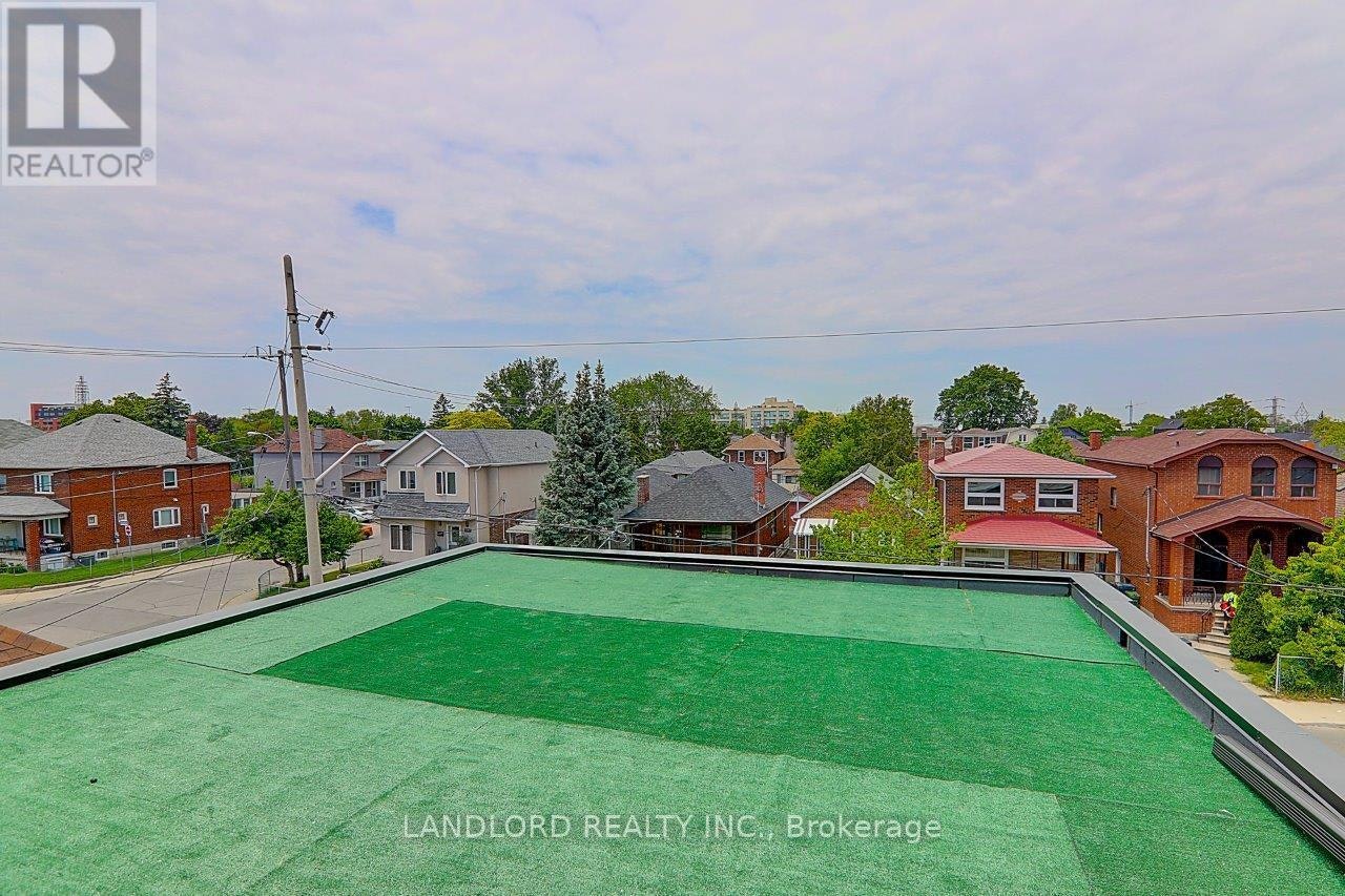 UPPER-115 Livingstone Avenue, Toronto, ON, M6E 2L7 - 40