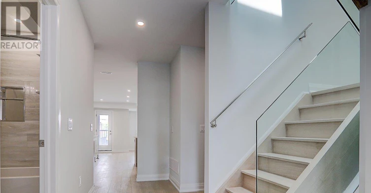 UPPER-115 Livingstone Avenue, Toronto, ON, M6E 2L7 - 28