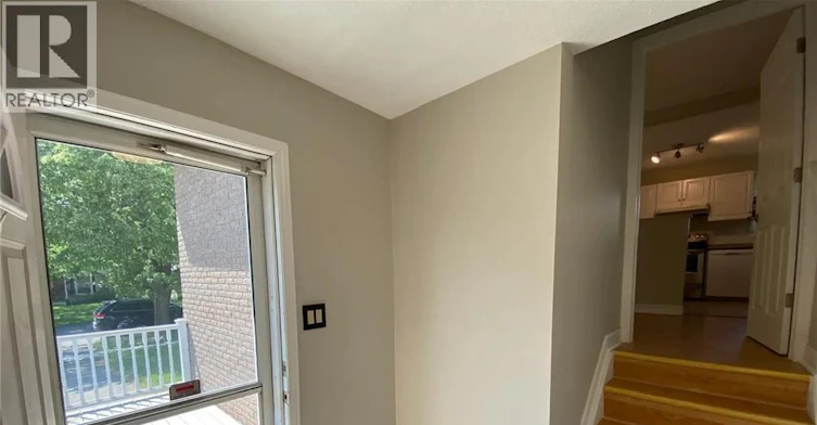 92 Leaside Drive, Welland, ON, L3C 6B2 - 2