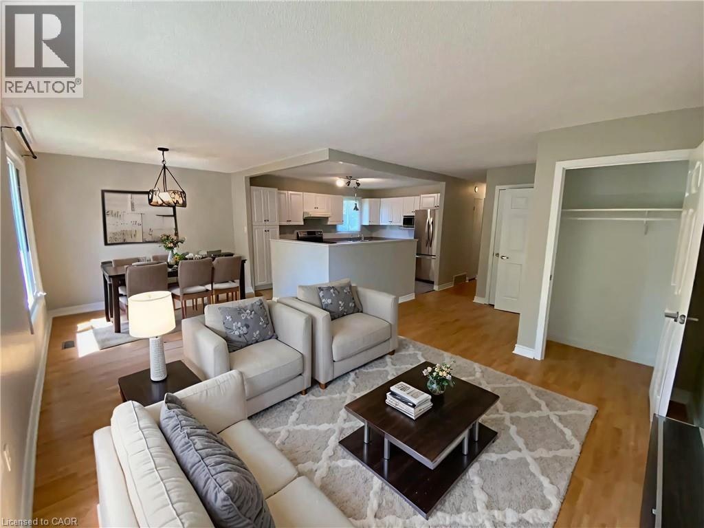 92 Leaside Drive, Welland, ON, L3C 6B2 - 4
