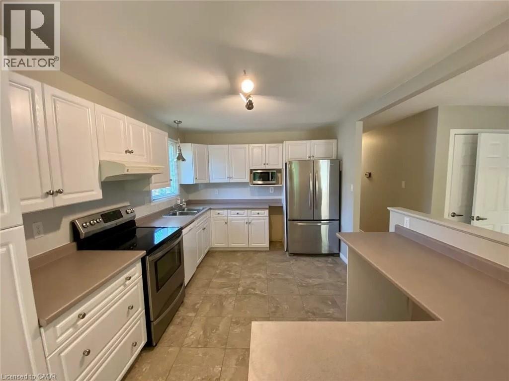 92 Leaside Drive, Welland, ON, L3C 6B2 - 5