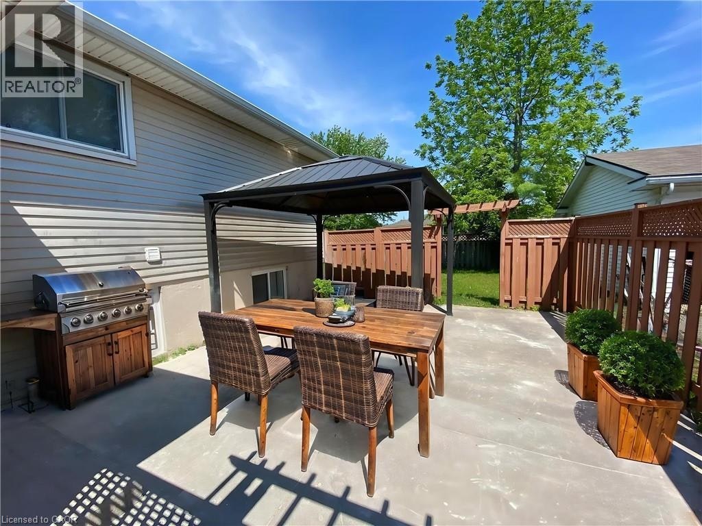 92 Leaside Drive, Welland, ON, L3C 6B2 - 12