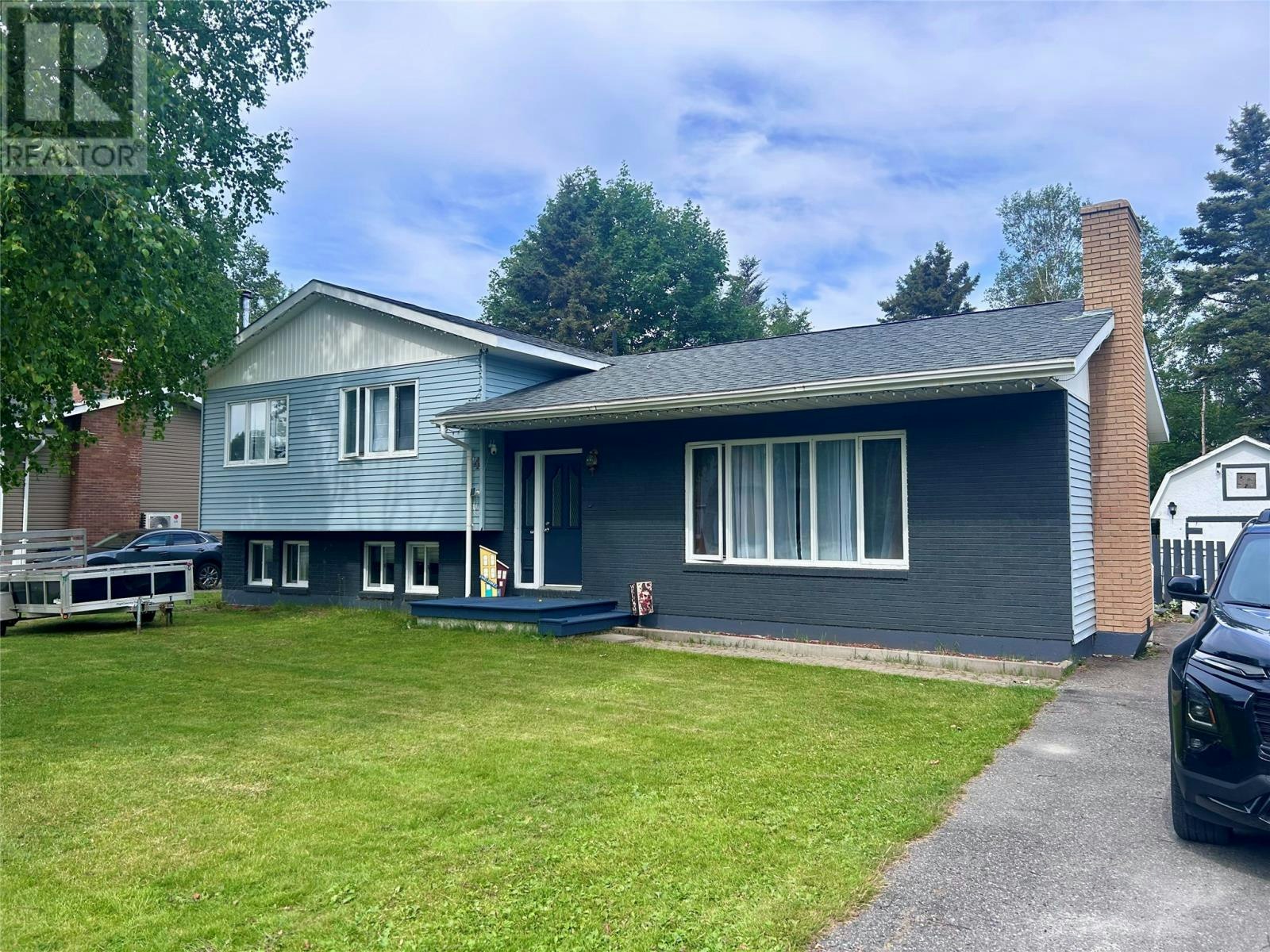 4 Elmwood Crescent, Pasadena, NL, A0L 1K0