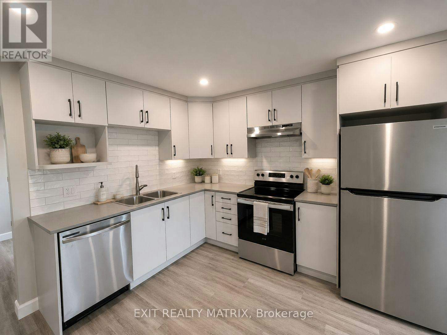 A-785 Notre Dame Street, Russell, ON, K0A 1W0 - 4