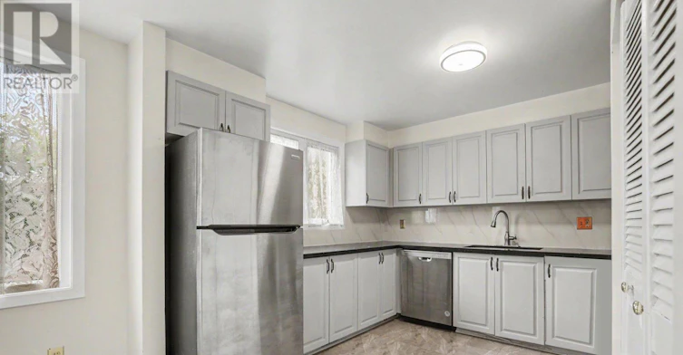 9D Castlebrook Lane, Ottawa, ON, K2G 5G1 - 13