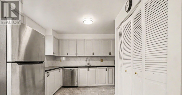 9D Castlebrook Lane, Ottawa, ON, K2G 5G1 - 11
