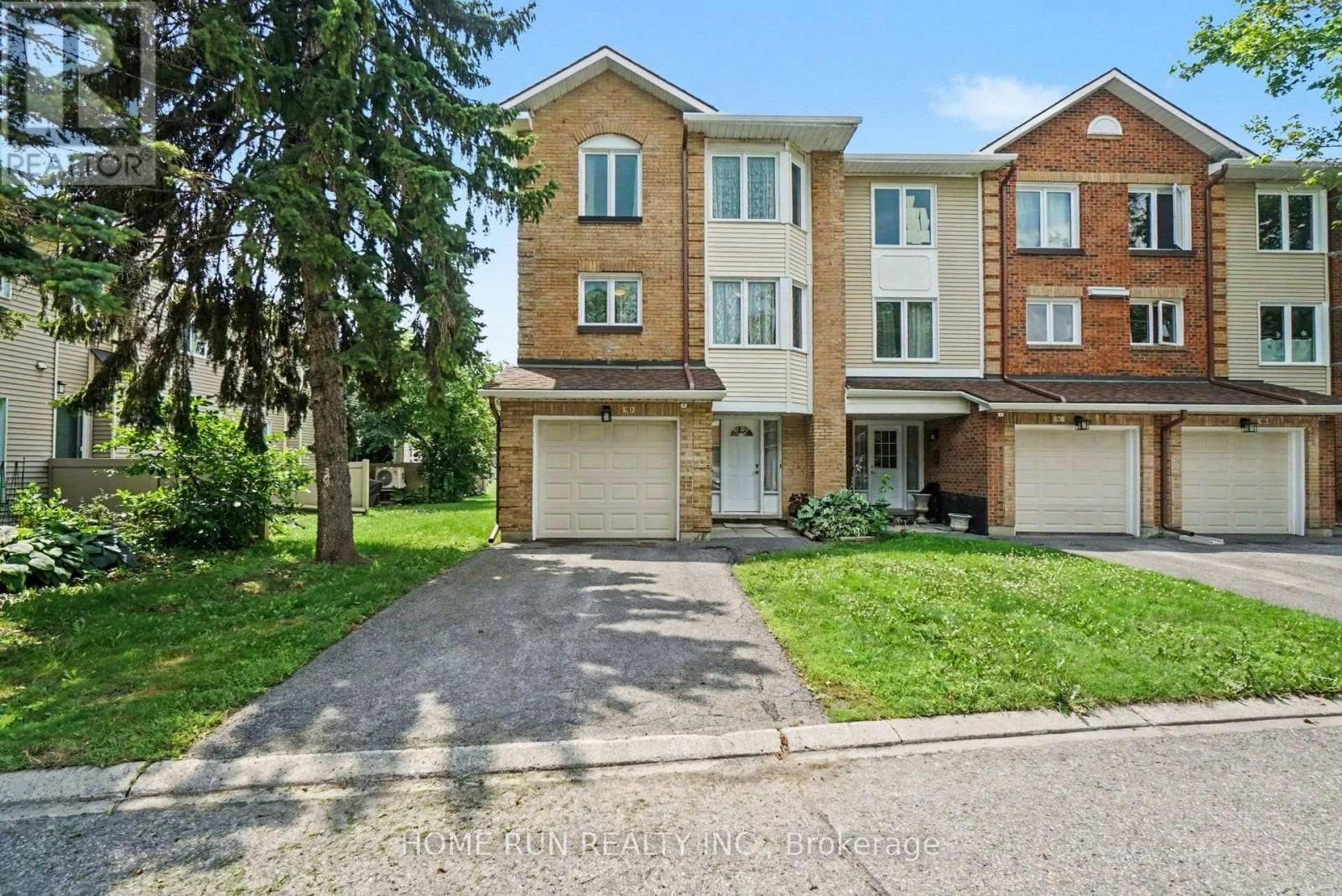 9D Castlebrook Lane, Ottawa, ON, K2G 5G1