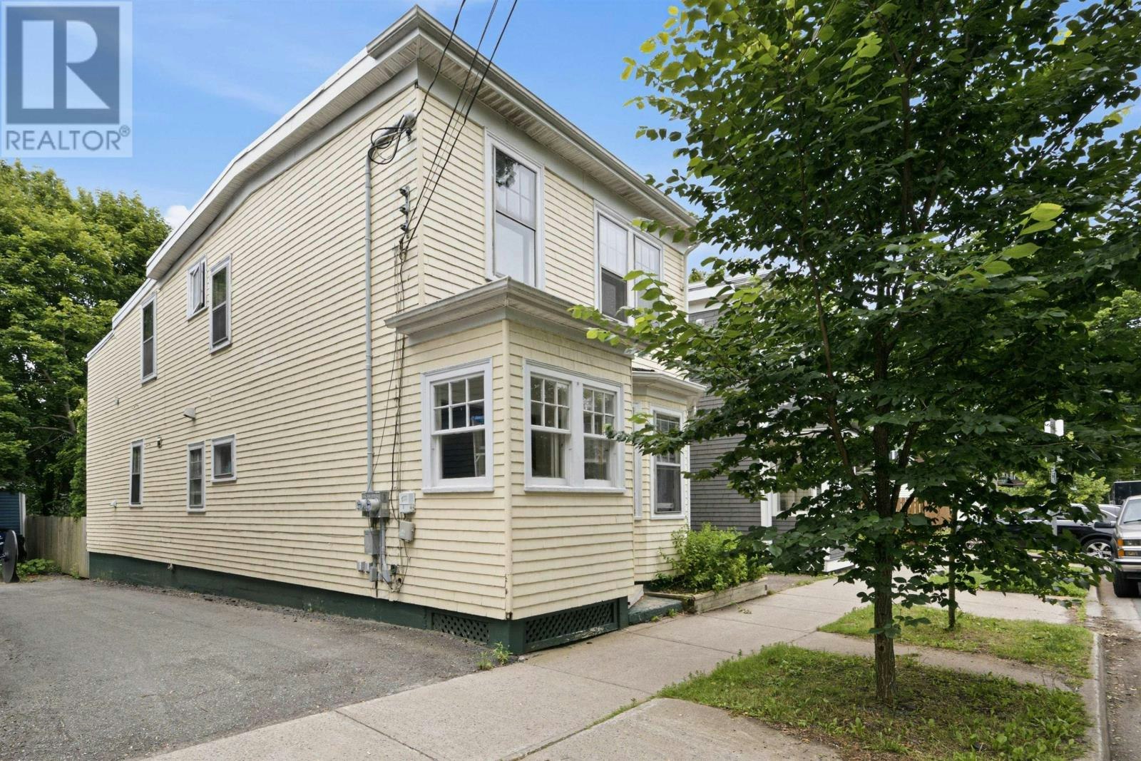 1747 Vernon Street, Halifax, NS, B3H 3N3