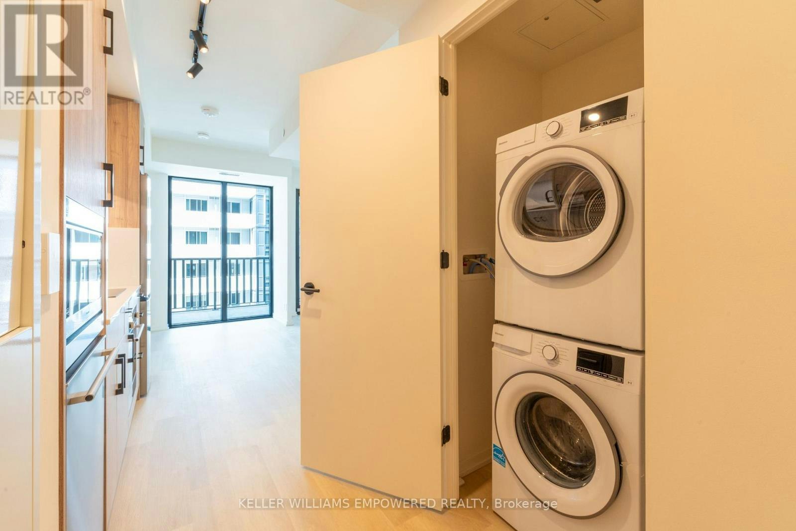 1210-109 Erskine Avenue, Toronto, ON, M4P 0G8 - 10