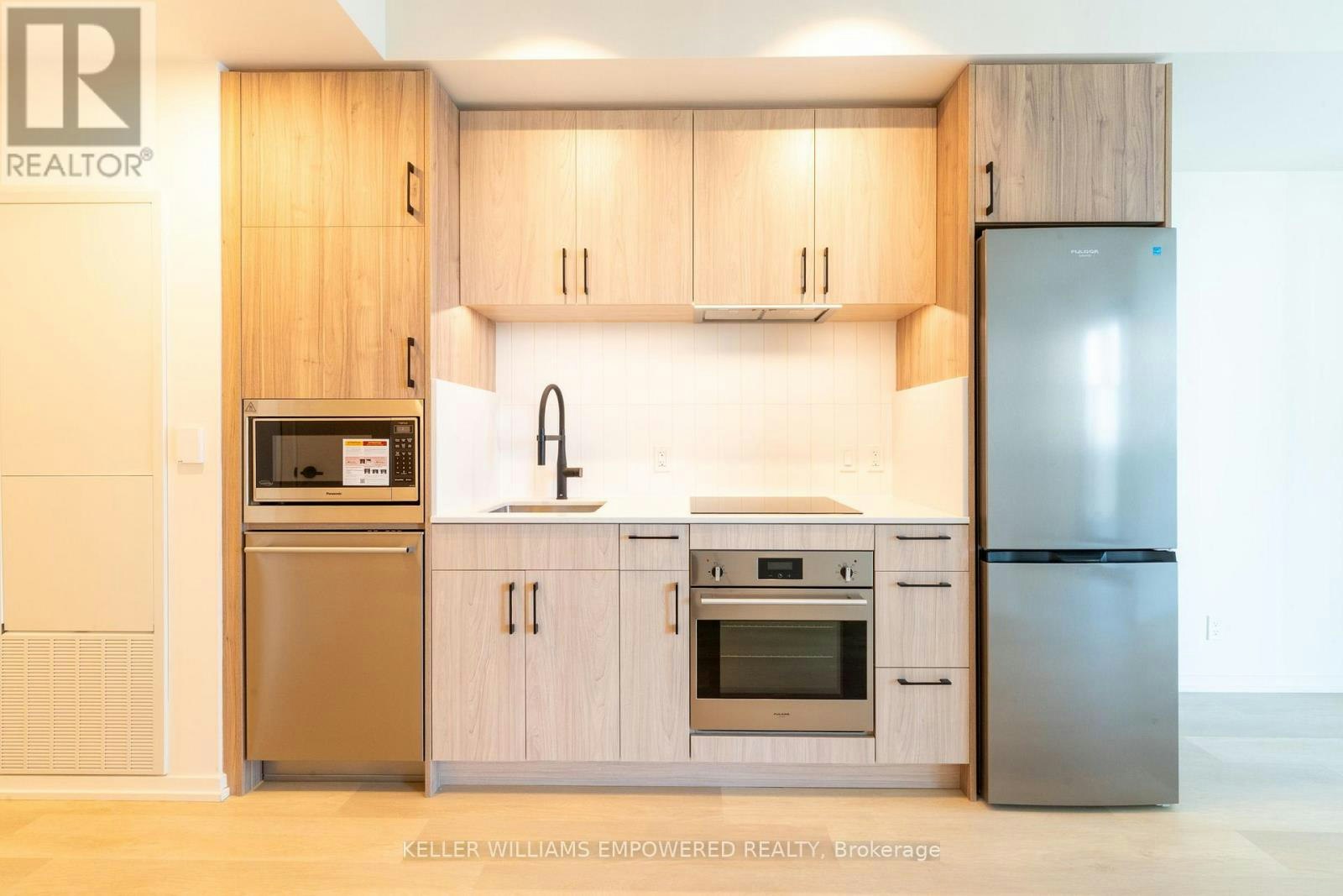 1210-109 Erskine Avenue, Toronto, ON, M4P 0G8 - 6