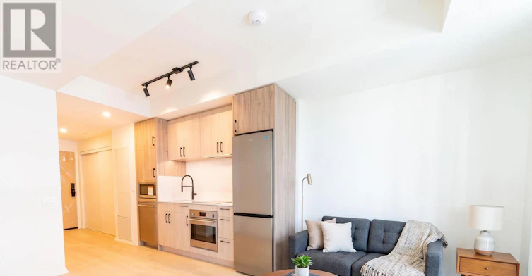 1210-109 Erskine Avenue, Toronto, ON, M4P 0G8 - 4