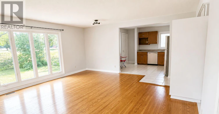 98 Wigmore Drive, Toronto, ON, M4A 2E8 - 7