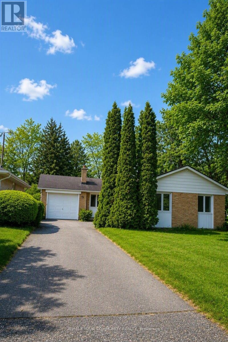 98 Wigmore Drive, Toronto, ON, M4A 2E8