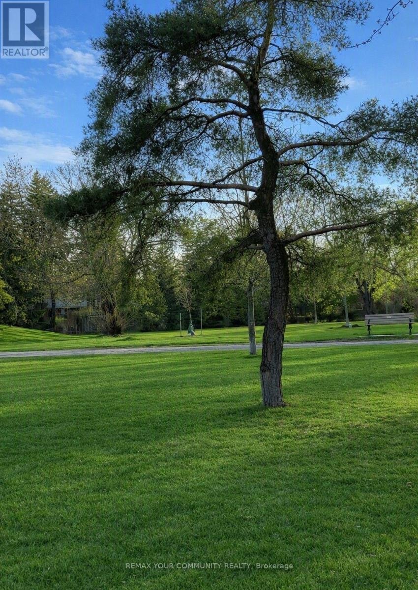 98 Wigmore Drive, Toronto, ON, M4A 2E8 - 17