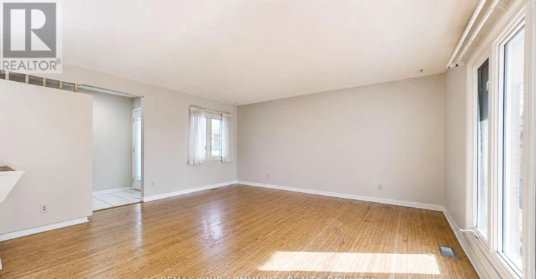 98 Wigmore Drive, Toronto, ON, M4A 2E8 - 4