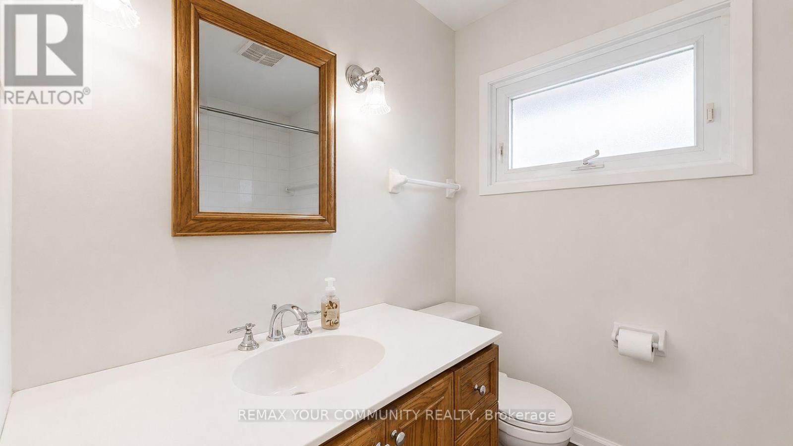 98 Wigmore Drive, Toronto, ON, M4A 2E8 - 11