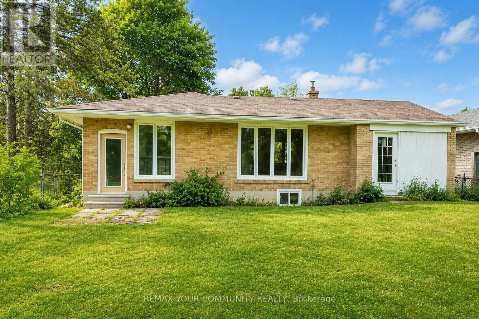 98 Wigmore Drive, Toronto, ON, M4A 2E8 - 13