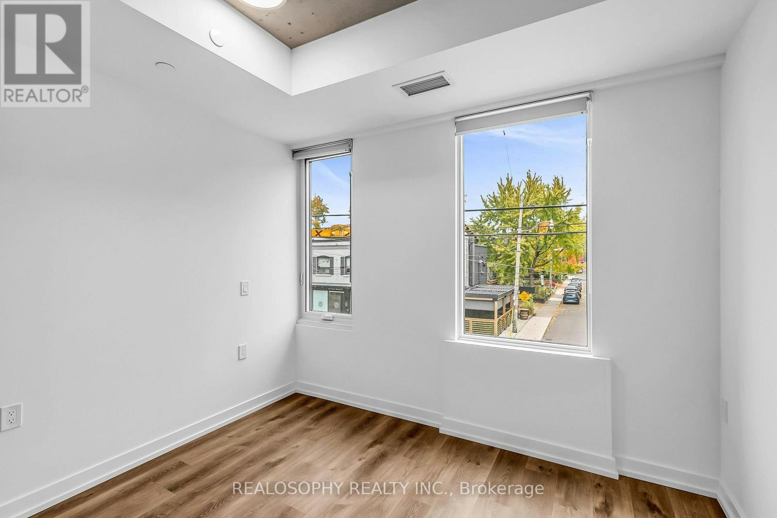 404-115 Larchmount Avenue, Toronto, ON, M4M 2Y6 - 6