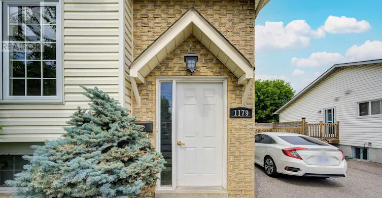 2-1179 Simcoe Street S, Oshawa, ON, L1H 4M1