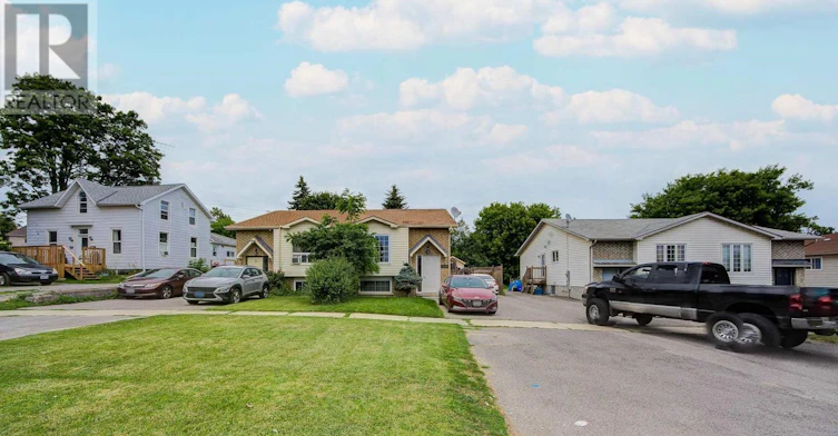 2-1179 Simcoe Street S, Oshawa, ON, L1H 4M1 - 3