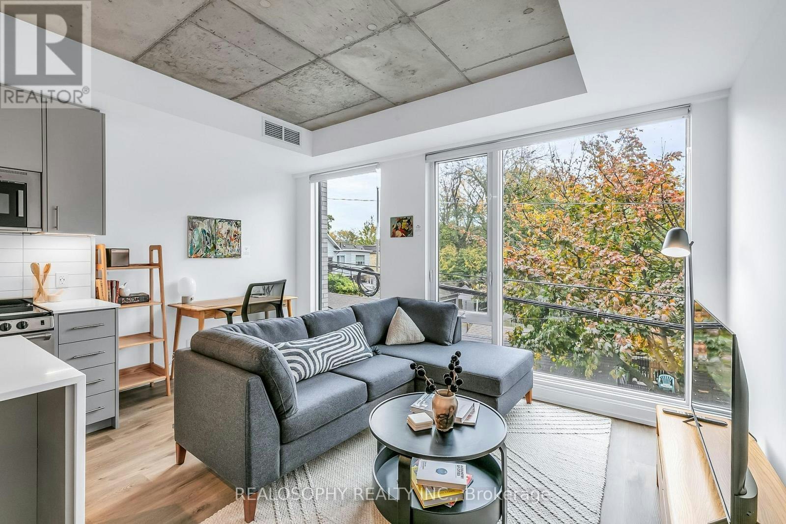 210-115 Larchmount Avenue, Toronto, ON, M4M 2Y6 - 4