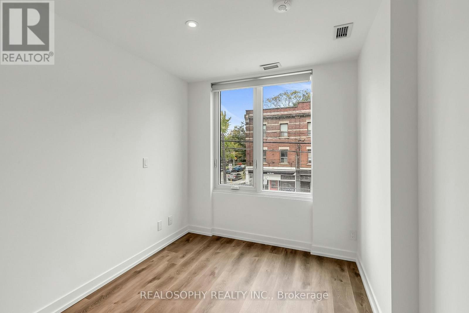 308-115 Larchmount Avenue, Toronto, ON, M4M 2Y6 - 6