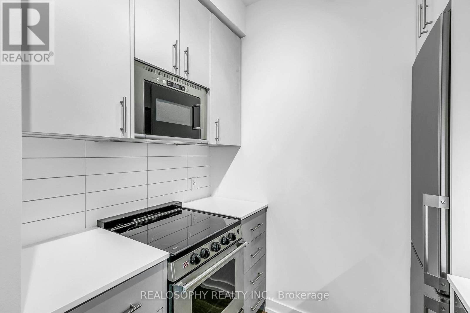 504-115 Larchmount Avenue, Toronto, ON, M4M 2Y6 - 4