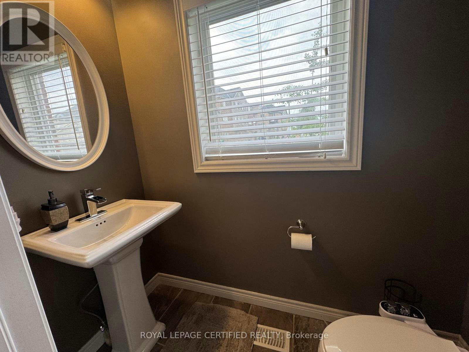 252 Westbank Trail, Hamilton, ON, L8K 5R9 - 3
