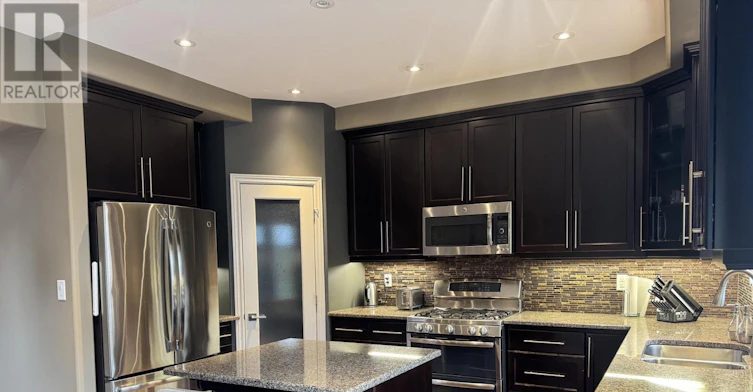 252 Westbank Trail, Hamilton, ON, L8K 5R9 - 10