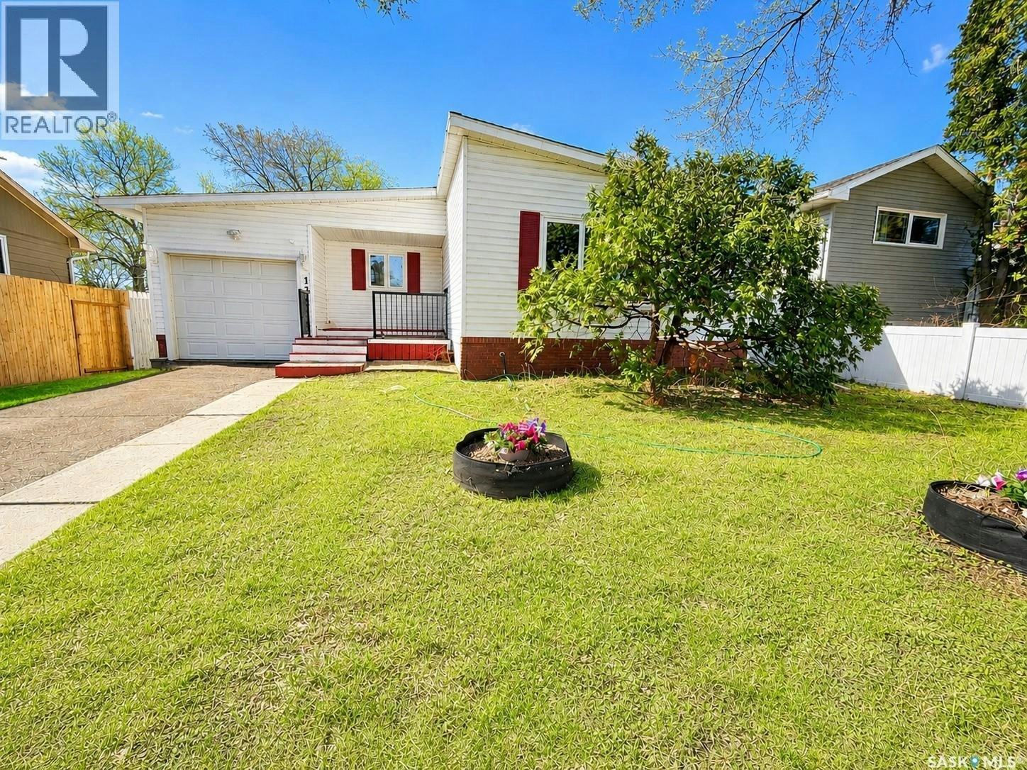 1321 Jubilee Avenue, Regina, SK, S4S 3S8