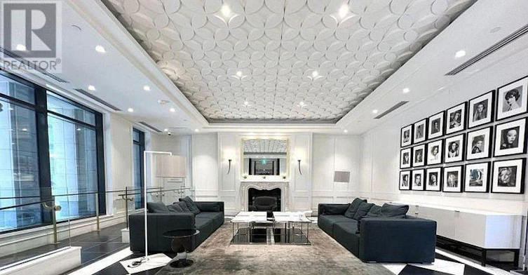 324-955 Bay Street, Toronto, ON, M5S 2A2 - 2