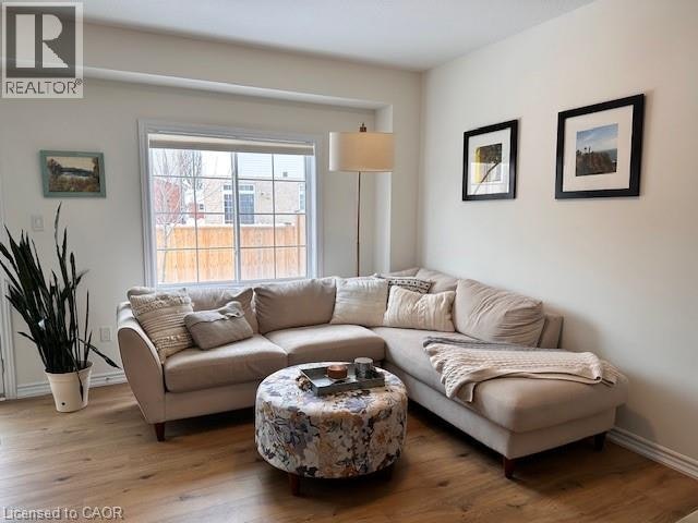 32 Dewberry Drive, Kitchener, ON, N2B 0A9 - 7