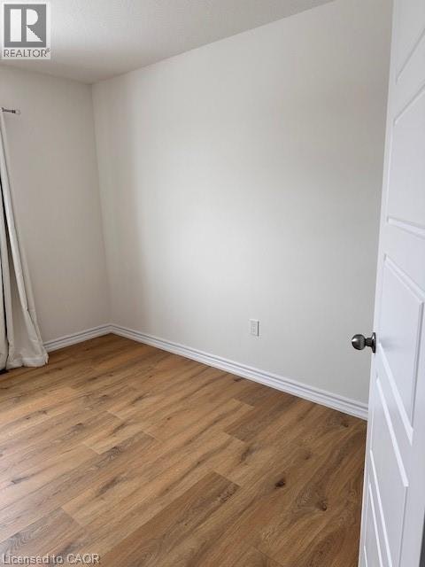 32 Dewberry Drive, Kitchener, ON, N2B 0A9 - 15