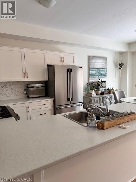 32 Dewberry Drive, Kitchener, ON, N2B 0A9 - 6