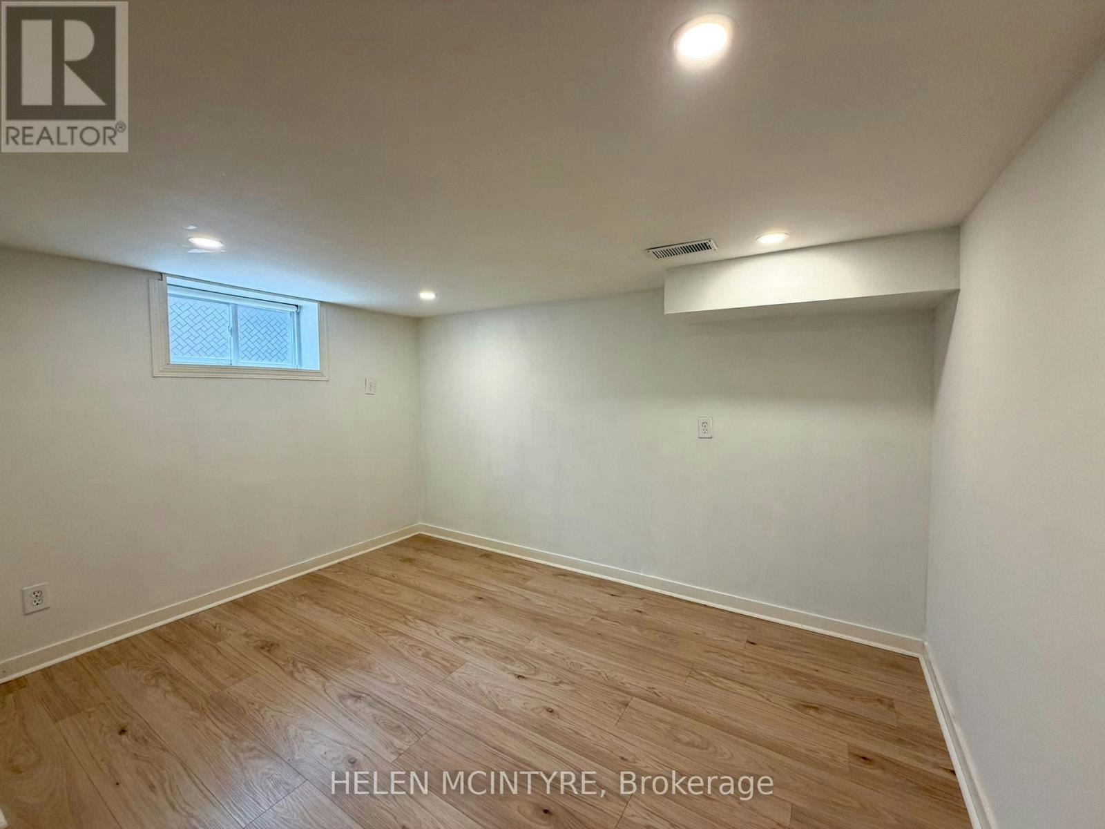 34 Dunning Crescent, Toronto, ON, M8W 4S8 - 12