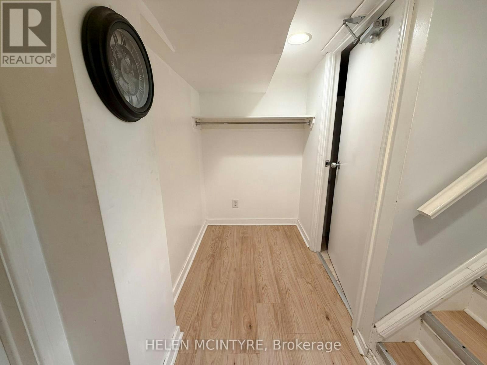 34 Dunning Crescent, Toronto, ON, M8W 4S8 - 2