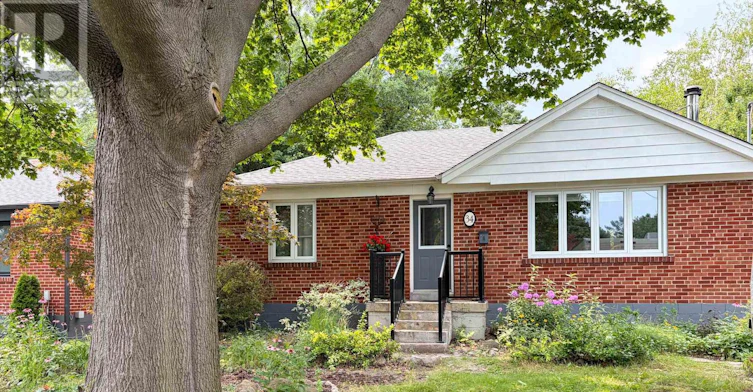 34 Dunning Crescent, Toronto, ON, M8W 4S8 - 35