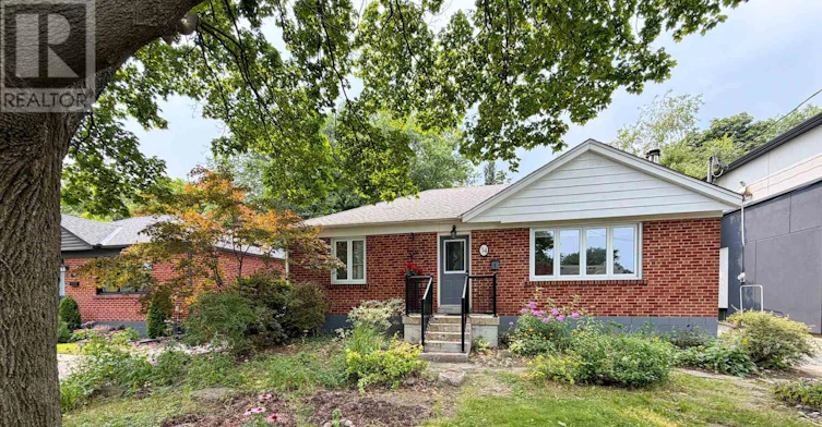 34 Dunning Crescent, Toronto, ON, M8W 4S8