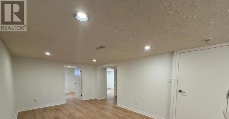 34 Dunning Crescent, Toronto, ON, M8W 4S8 - 5
