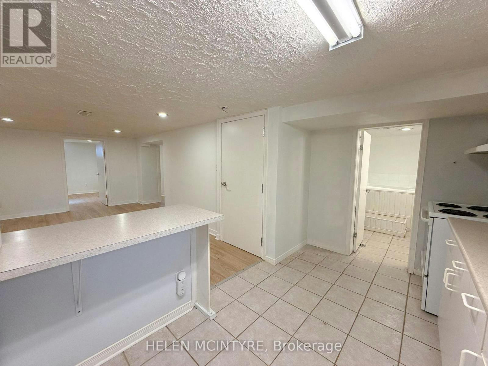 34 Dunning Crescent, Toronto, ON, M8W 4S8 - 18
