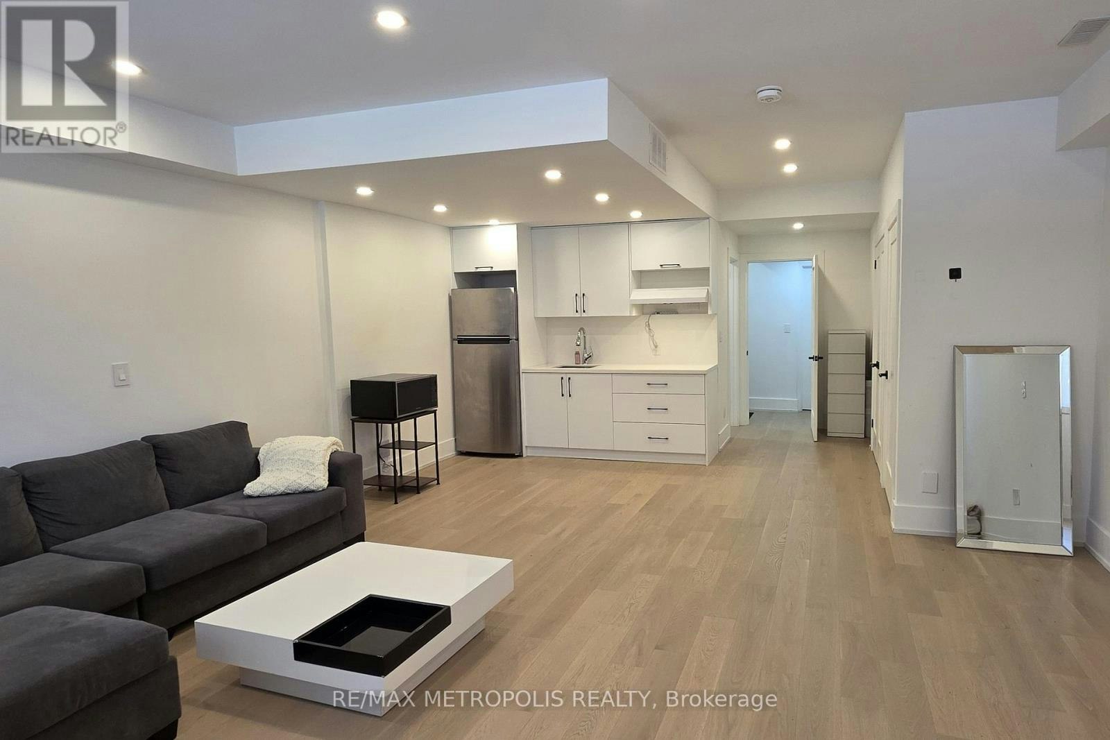 BASEMENT-1218A Islington Avenue, Toronto, ON, M8Z 4T1 - 5