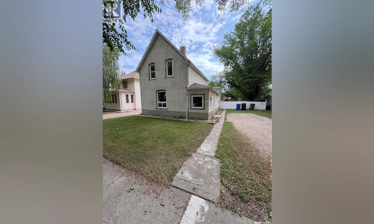 67 Assiniboia Avenue