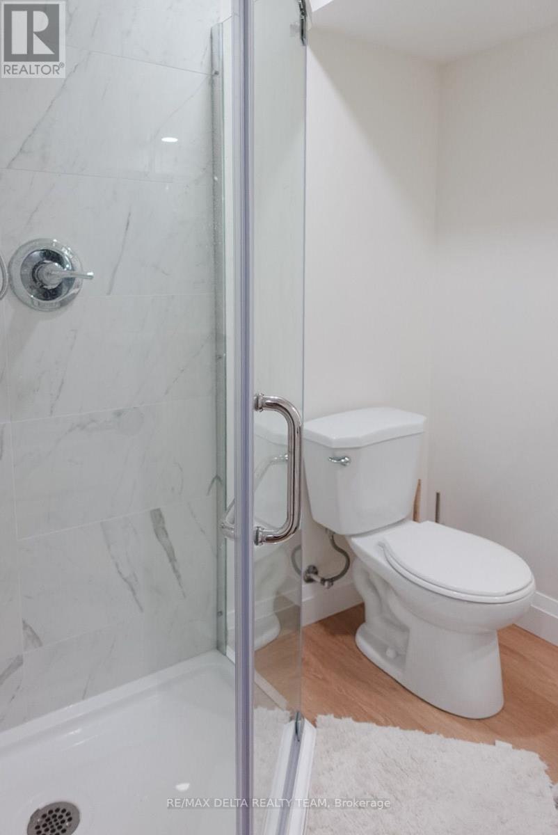 7 Craven Road, Toronto, ON, M4L 2Z4 - 23