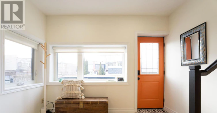 7 Craven Road, Toronto, ON, M4L 2Z4 - 3