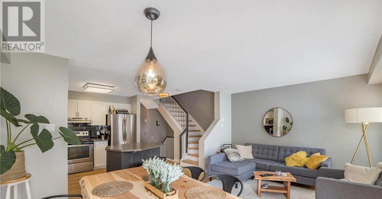 222 Meadowbreeze Drive, Ottawa, ON, K2M 3B3 - 9