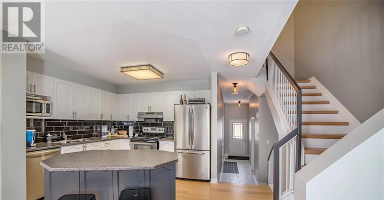 222 Meadowbreeze Drive, Ottawa, ON, K2M 3B3 - 5