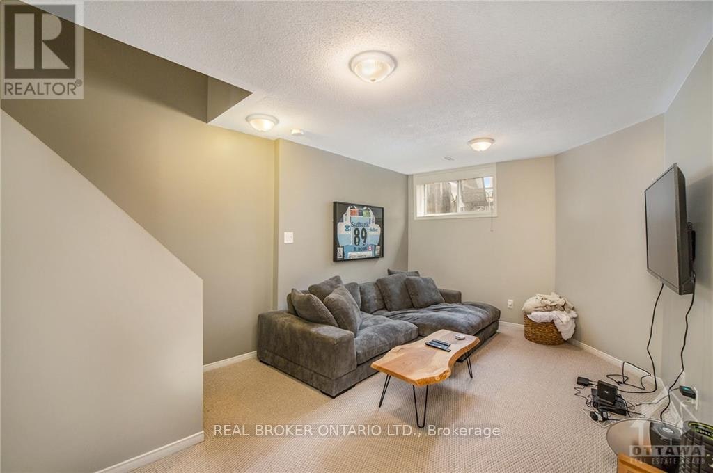 222 Meadowbreeze Drive, Ottawa, ON, K2M 3B3 - 20