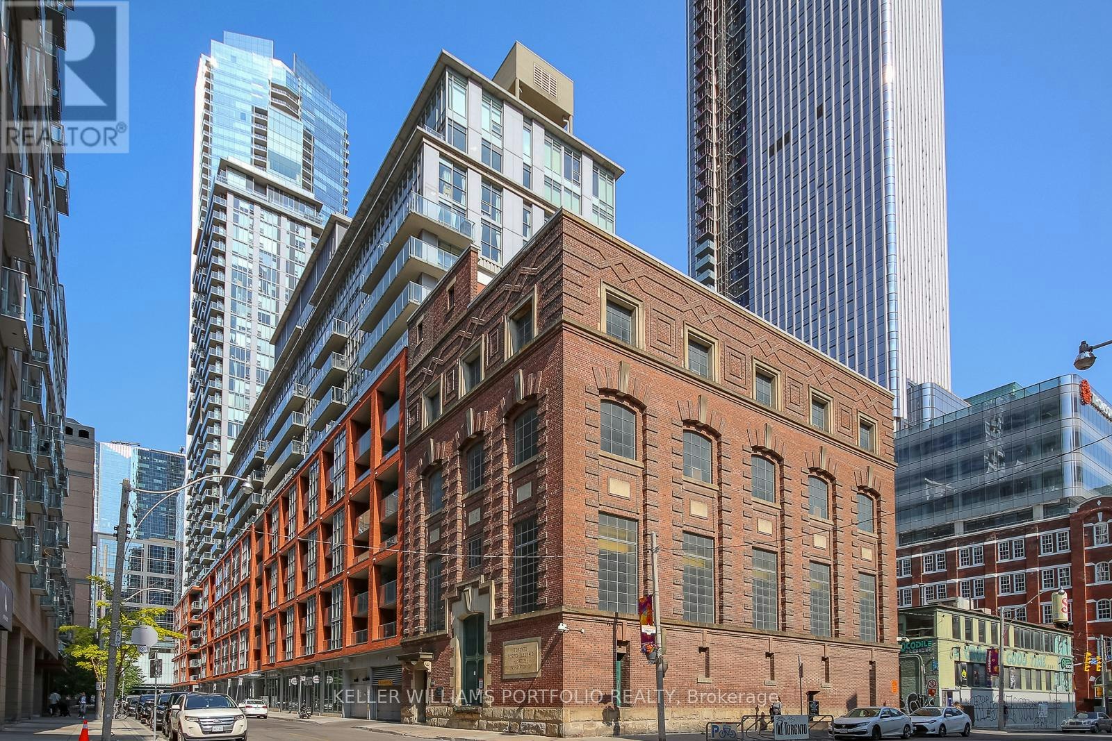 605-21 Nelson Street, Toronto, ON, M5V 3H9