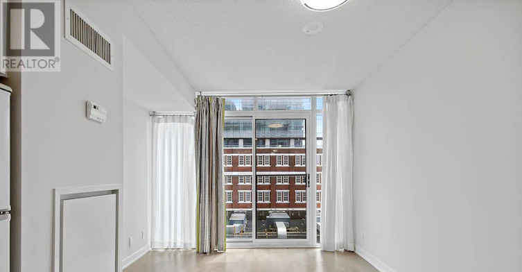 605-21 Nelson Street, Toronto, ON, M5V 3H9 - 12