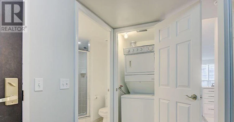 1906-30 Grand Trunk Crescent, Toronto, ON, M5J 3A4 - 16